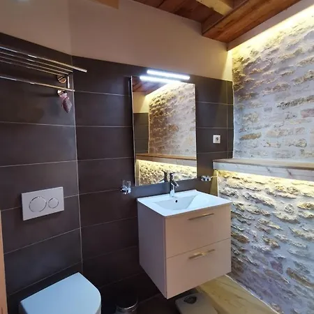 Lou Fredou Tatil Evi *