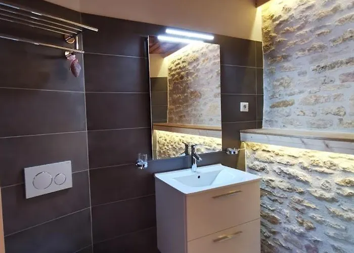 Lou Fredou Saint-Amand-de-Coly